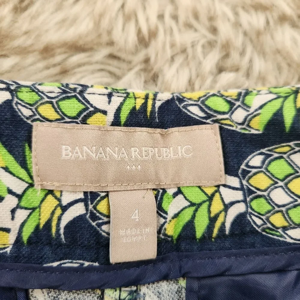 Banana Republic Pineapple Print Shorts Lime Green‎ and Blue Women's Size 4